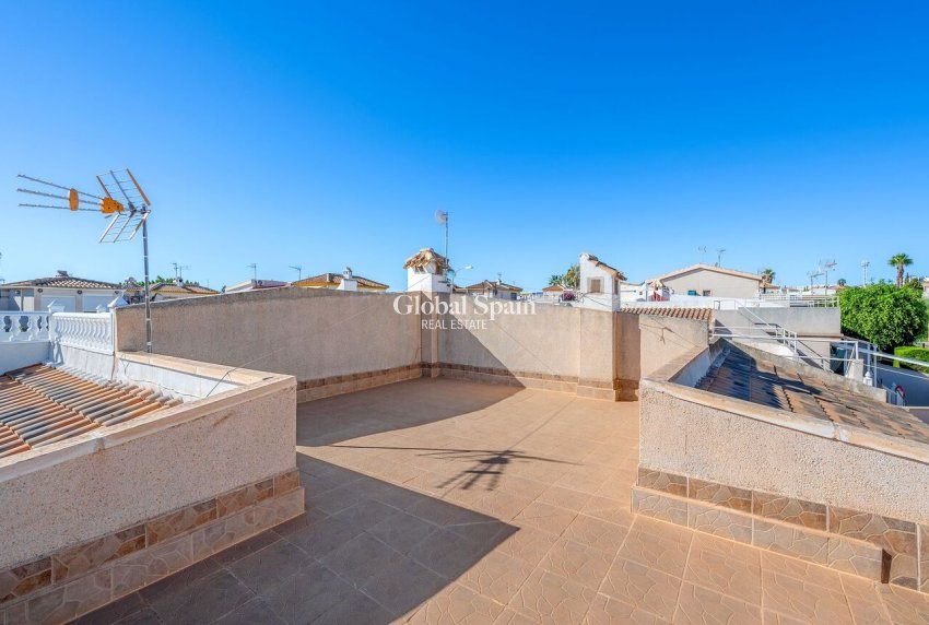 Wiederverkauf - WOHNUNG -
TORREVIEJA - LOS BALCONES - LOS ALTOS