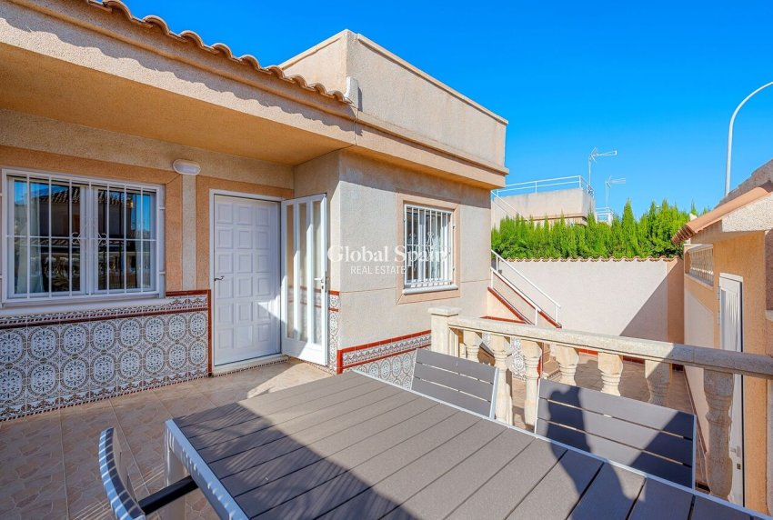 Wiederverkauf - WOHNUNG -
TORREVIEJA - LOS BALCONES - LOS ALTOS