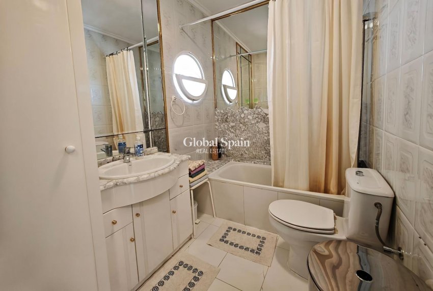 Wiederverkauf - WOHNUNG -
TORREVIEJA - LOS BALCONES - LOS ALTOS