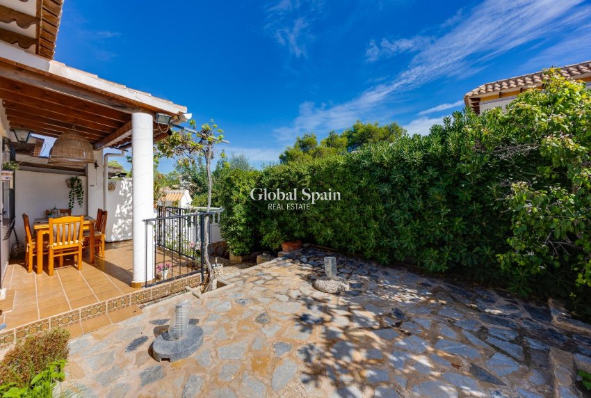Wiederverkauf - WOHNUNG -
TORREVIEJA - LOS BALCONES - LOS ALTOS