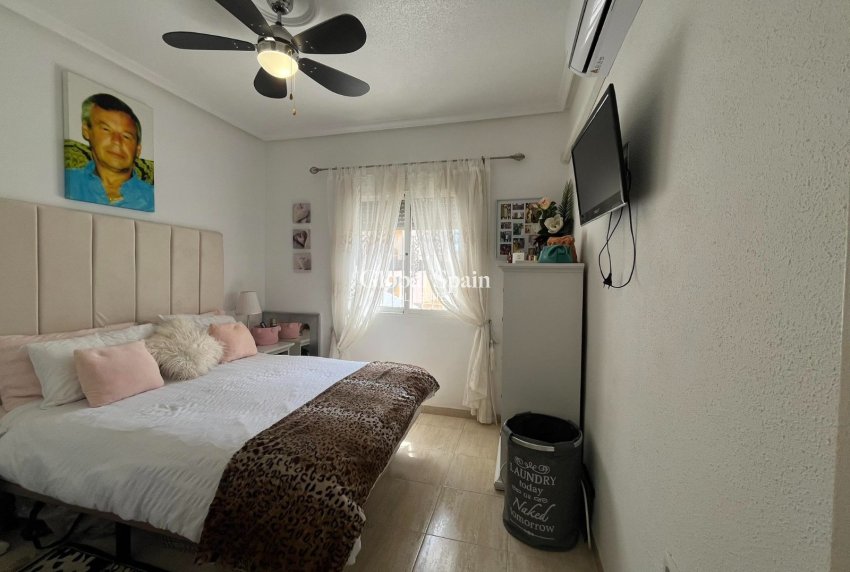 Wiederverkauf - WOHNUNG -
TORREVIEJA - LOS BALCONES - LOS ALTOS