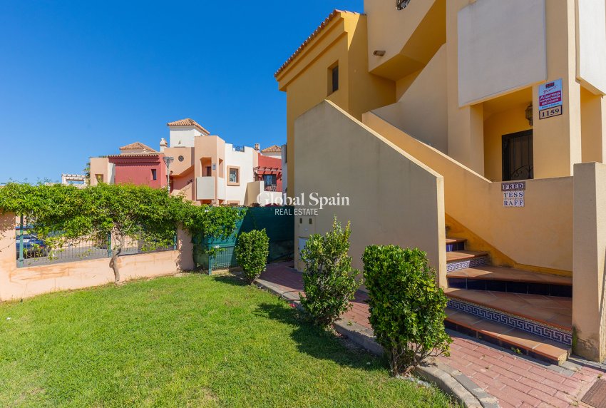 Wiederverkauf - Wohnung -
TORREVIEJA - LOS BALCONES - LOS ALTOS