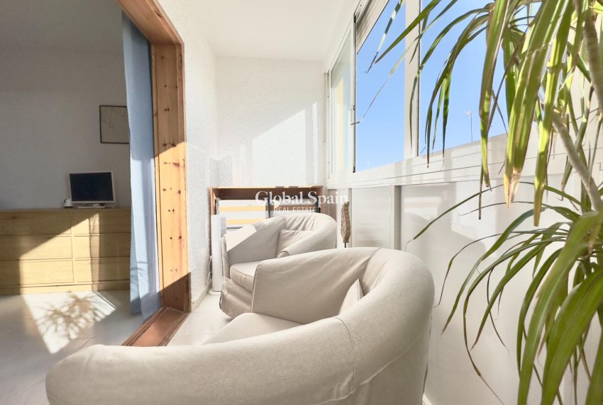 Wiederverkauf - WOHNUNG -
TORREVIEJA - Los Europeos