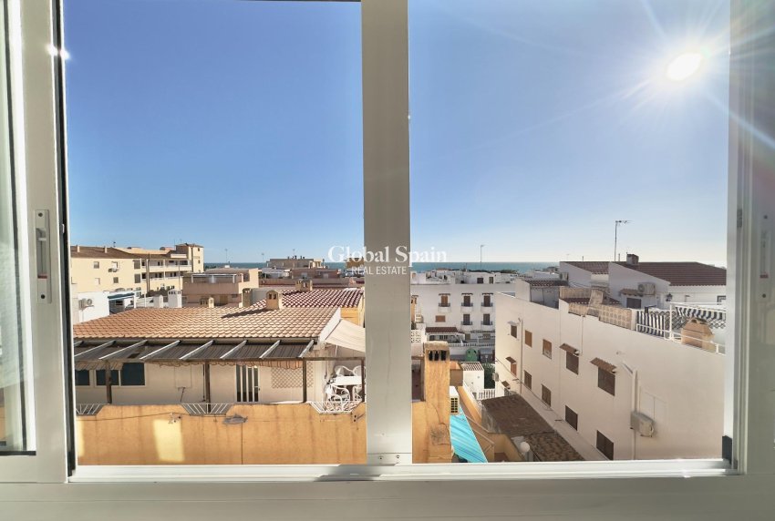 Wiederverkauf - WOHNUNG -
TORREVIEJA - Los Europeos