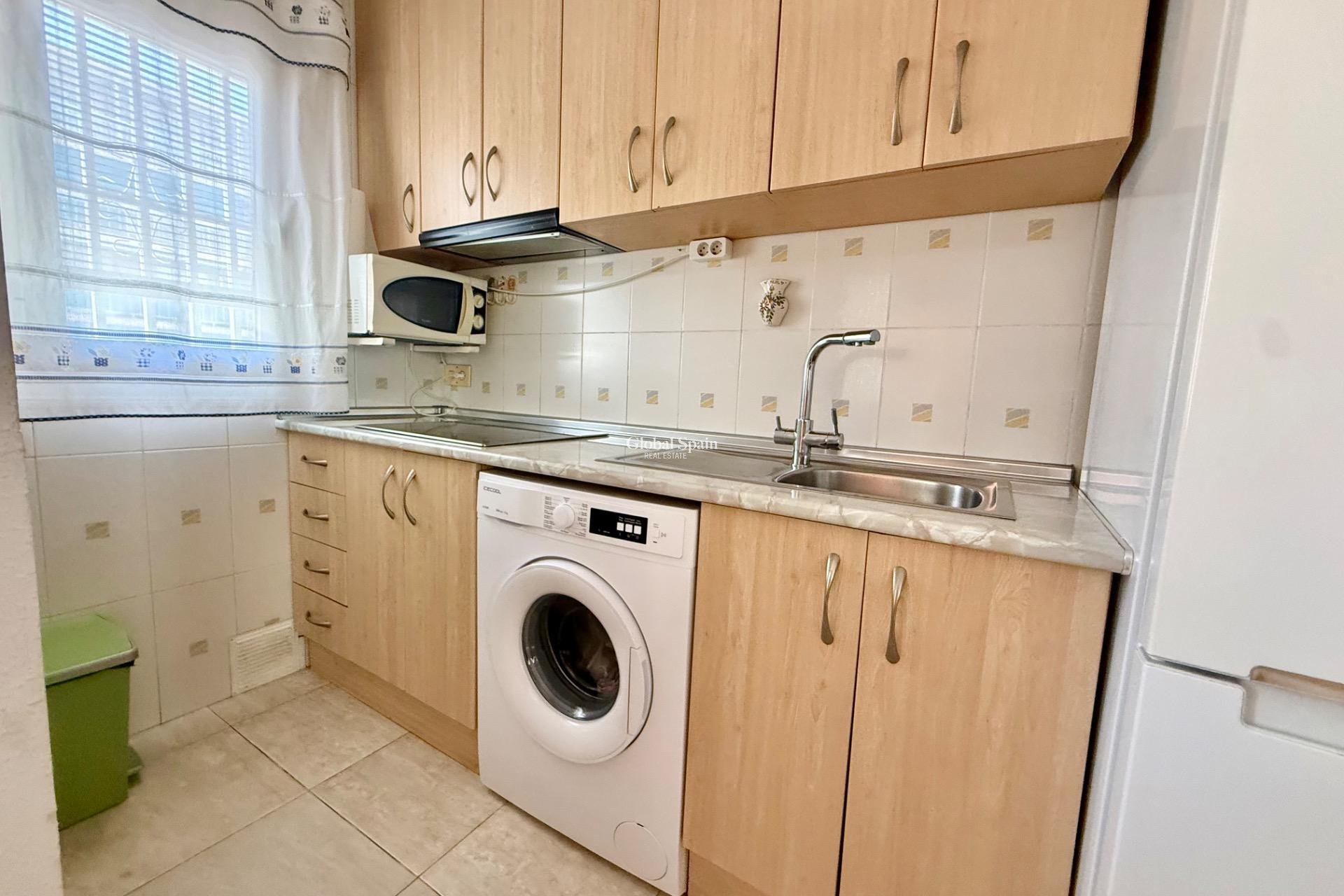 Wiederverkauf - WOHNUNG -
TORREVIEJA - Los Europeos