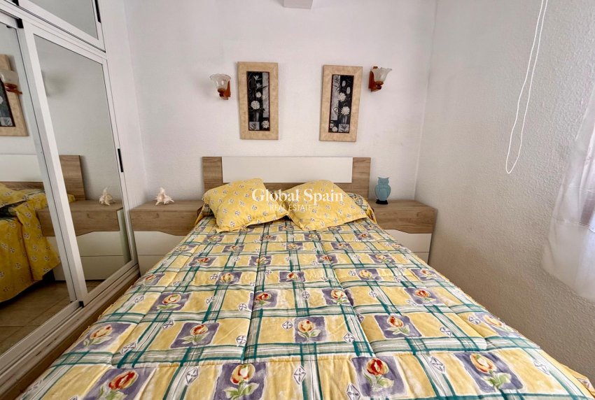 Wiederverkauf - WOHNUNG -
TORREVIEJA - Los Europeos