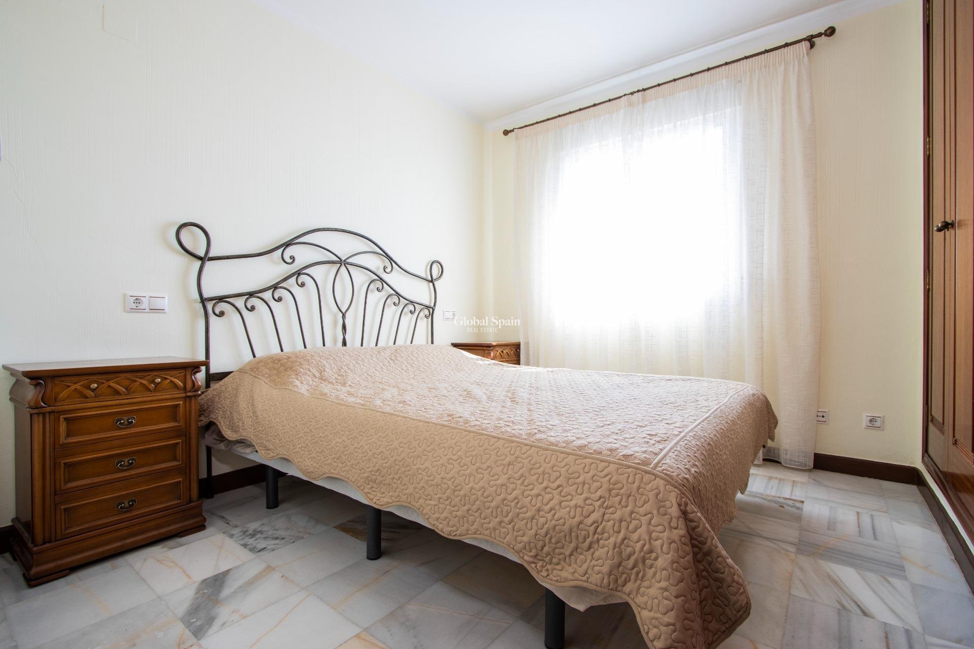 Wiederverkauf - WOHNUNG -
TORREVIEJA - Los Frutales