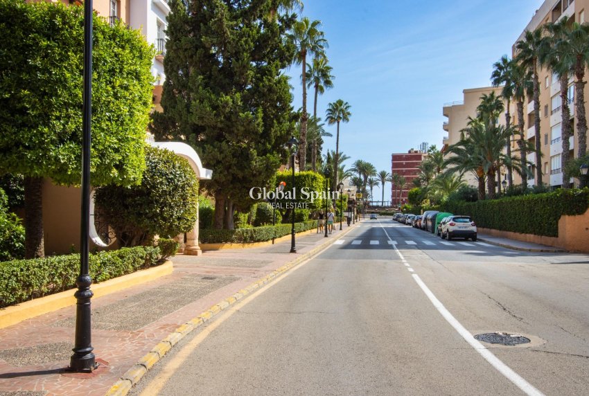 Wiederverkauf - WOHNUNG -
TORREVIEJA - Los Frutales