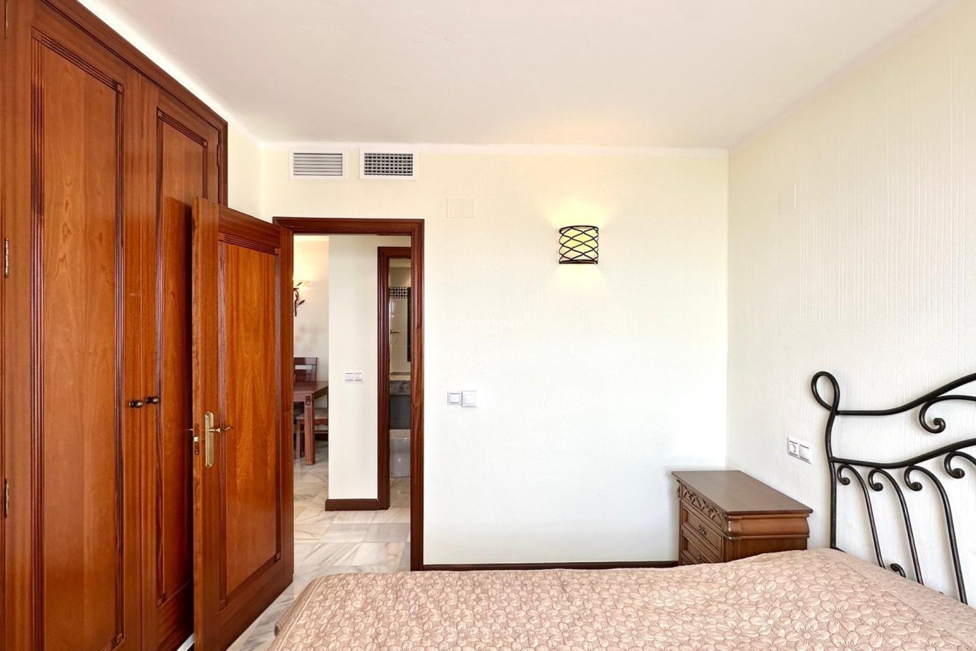 Wiederverkauf - WOHNUNG -
TORREVIEJA - Los Frutales