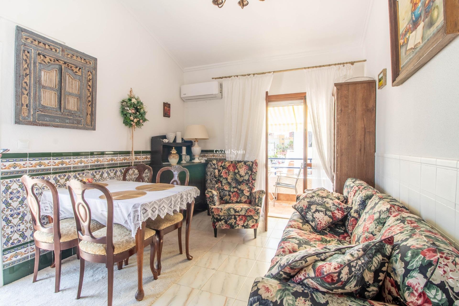 Wiederverkauf - WOHNUNG -
TORREVIEJA - Los Frutales
