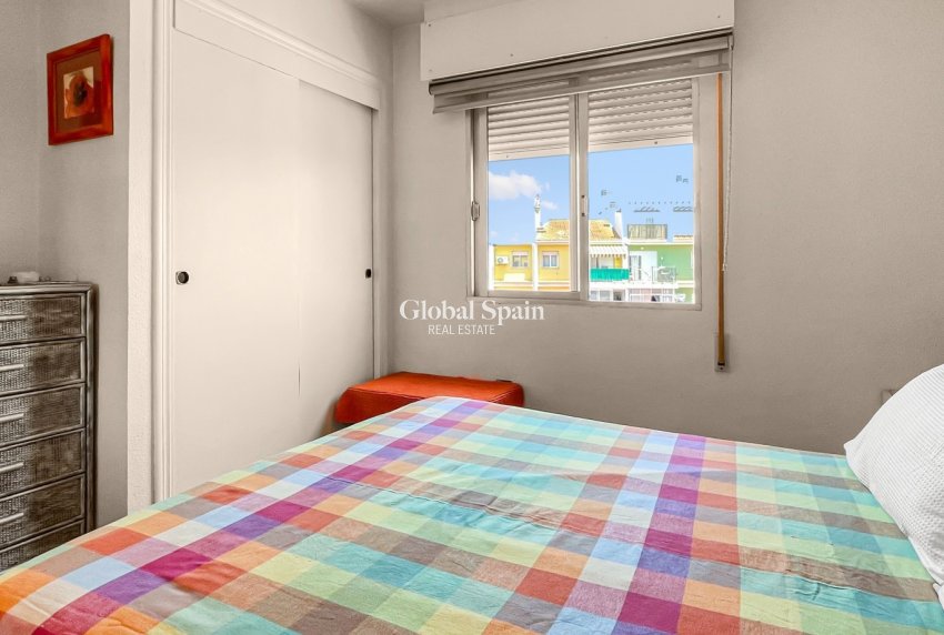 Wiederverkauf - WOHNUNG -
TORREVIEJA - Mar Azul
