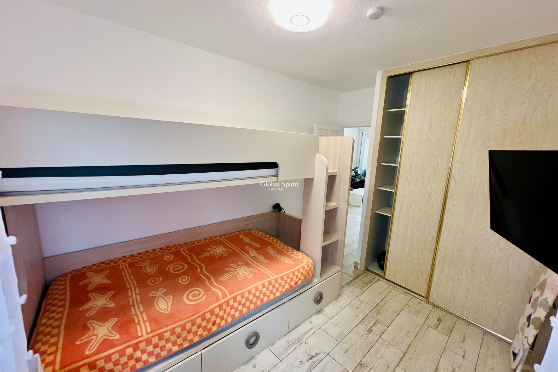 Wiederverkauf - WOHNUNG -
TORREVIEJA - Miramar - Torre Del Moro