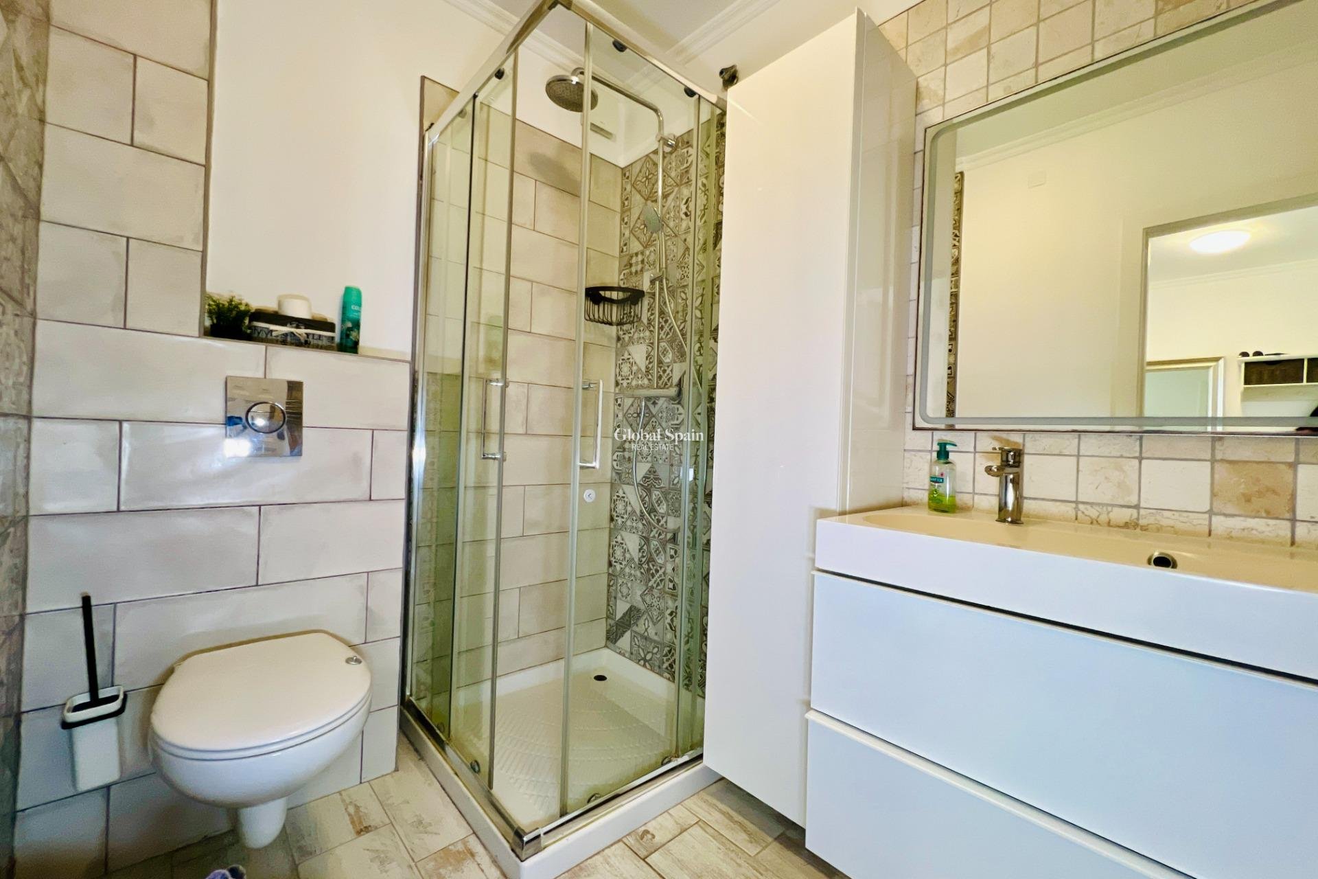 Wiederverkauf - WOHNUNG -
TORREVIEJA - Miramar - Torre Del Moro