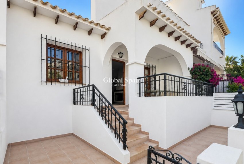 Wiederverkauf - WOHNUNG -
TORREVIEJA - Nueva Torrevieja - Aguas Nuevas