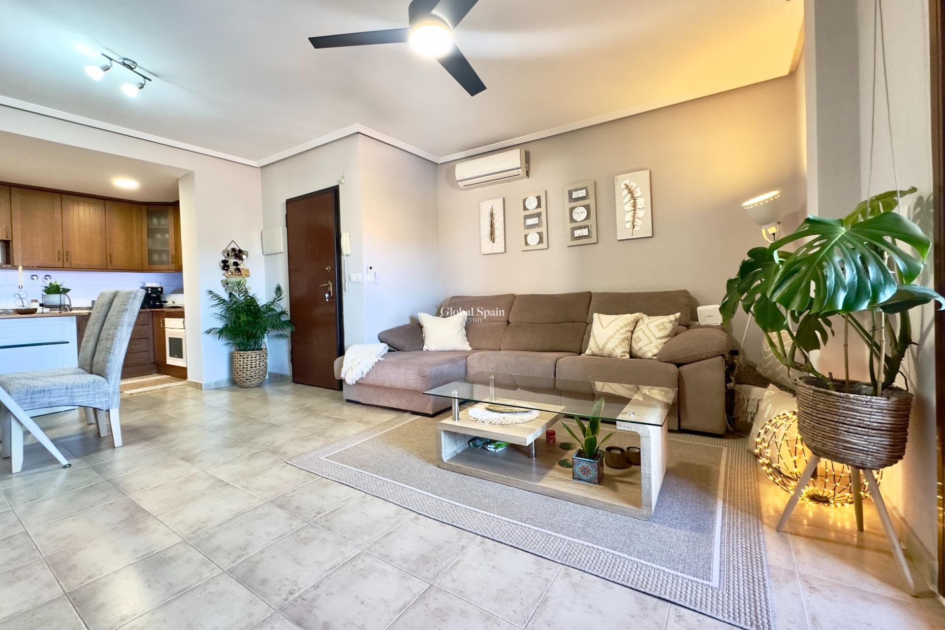 Wiederverkauf - WOHNUNG -
TORREVIEJA - Nueva Torrevieja