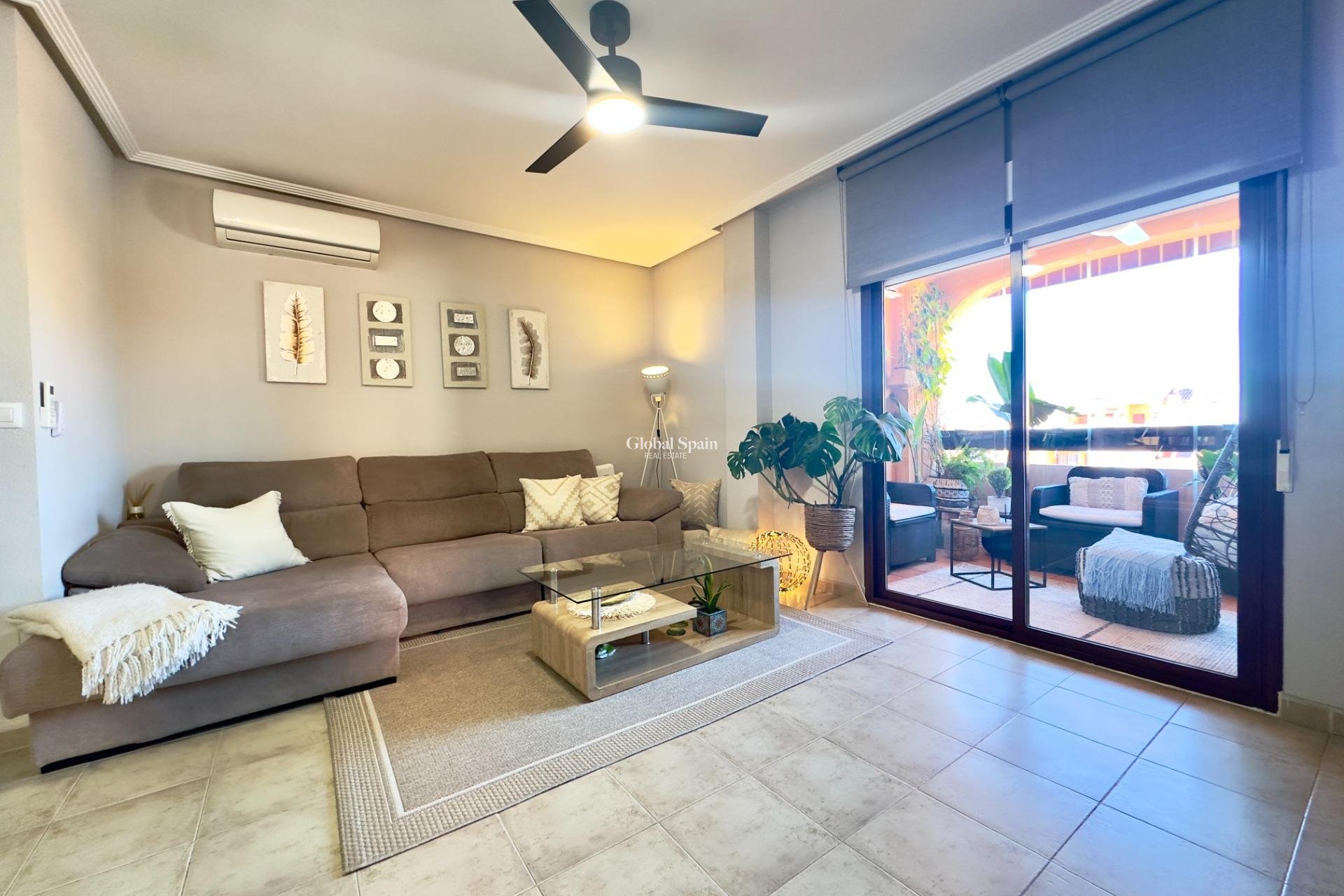 Wiederverkauf - WOHNUNG -
TORREVIEJA - Nueva Torrevieja