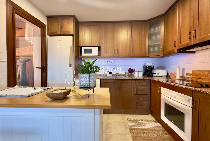 Wiederverkauf - WOHNUNG -
TORREVIEJA - Nueva Torrevieja