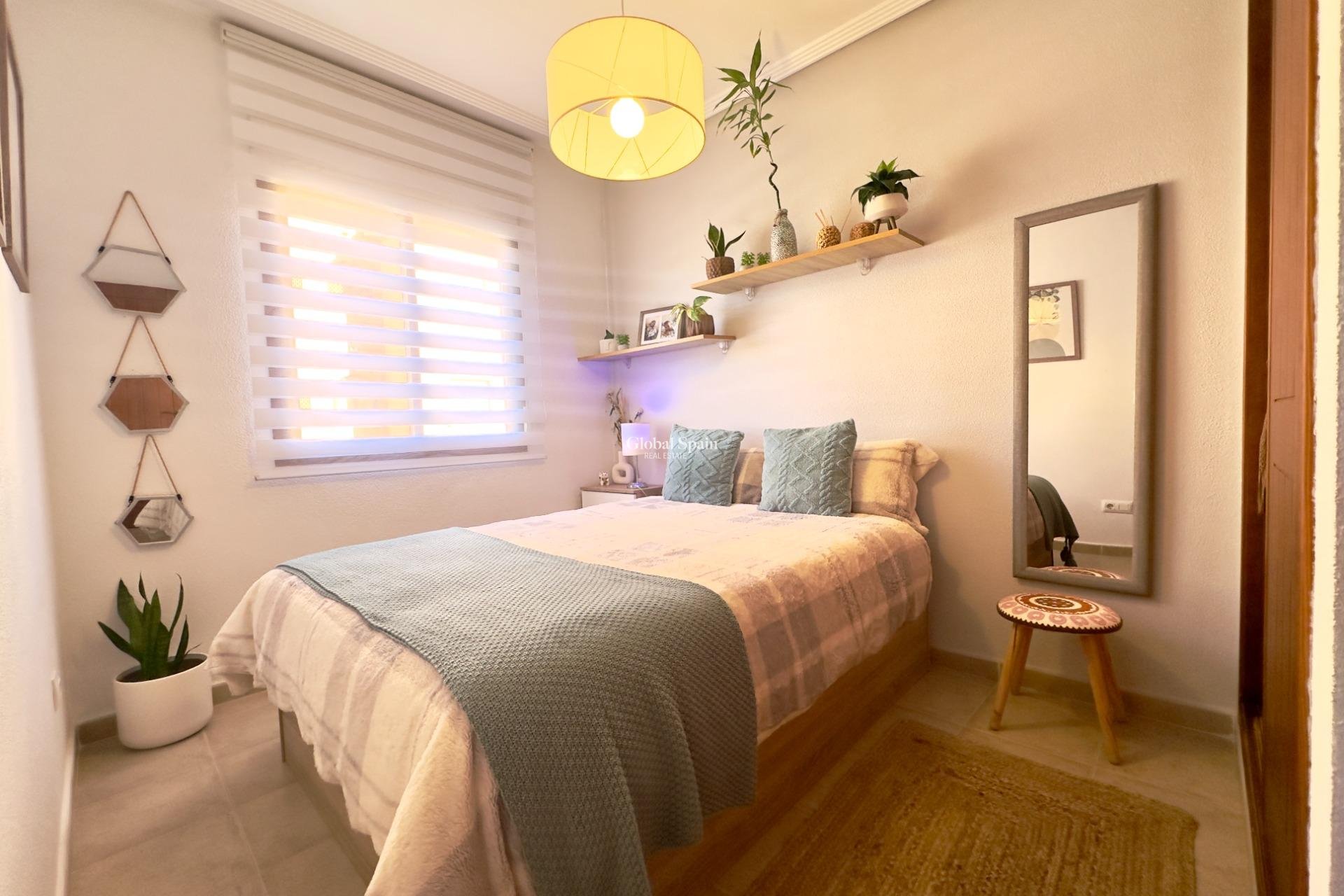 Wiederverkauf - WOHNUNG -
TORREVIEJA - Nueva Torrevieja