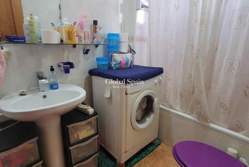 Wiederverkauf - WOHNUNG -
TORREVIEJA - Nueva Torrevieja