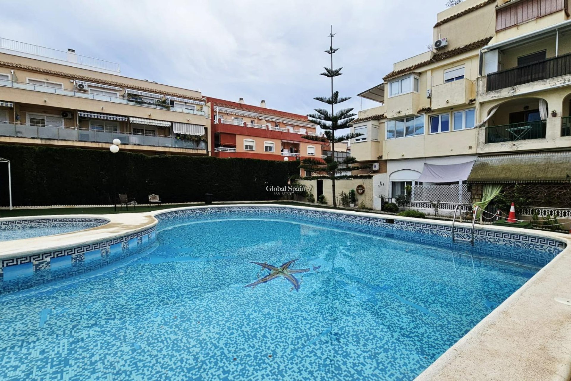 Wiederverkauf - WOHNUNG -
TORREVIEJA - Nueva Torrevieja
