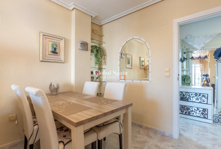 Wiederverkauf - WOHNUNG -
TORREVIEJA - Nueva Torrevieja