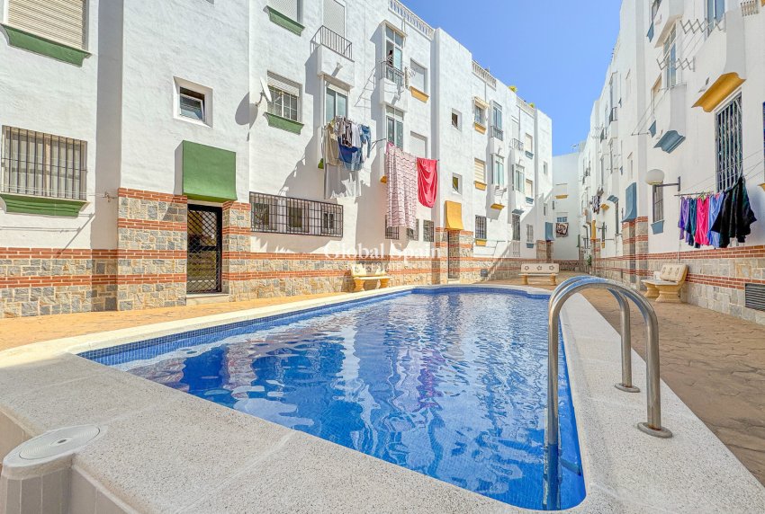 Wiederverkauf - WOHNUNG -
TORREVIEJA - Nueva Torrevieja