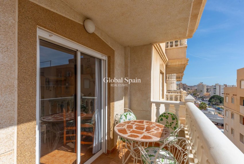 Wiederverkauf - WOHNUNG -
TORREVIEJA - Nueva Torrevieja