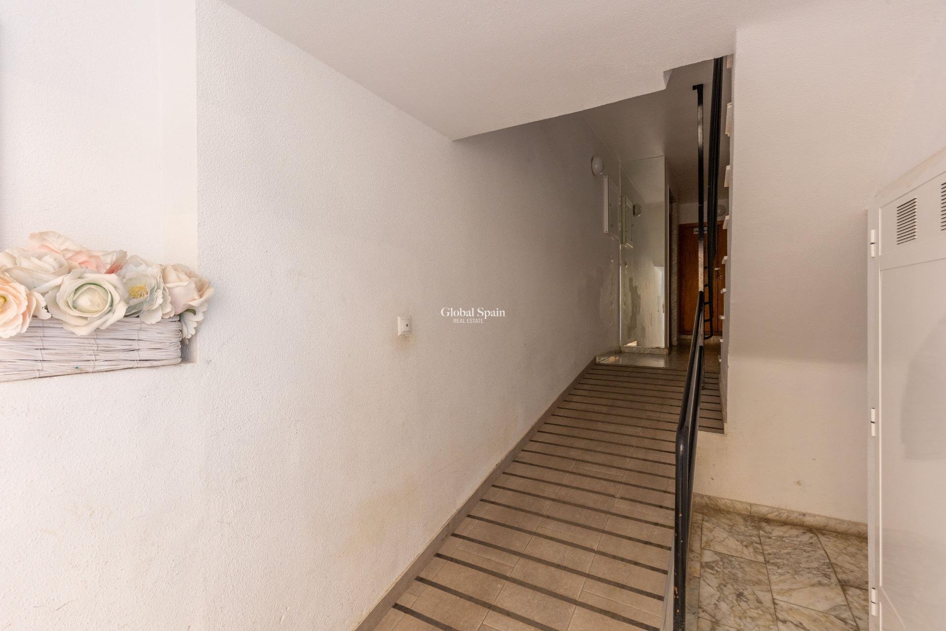 Wiederverkauf - WOHNUNG -
TORREVIEJA - Nueva Torrevieja