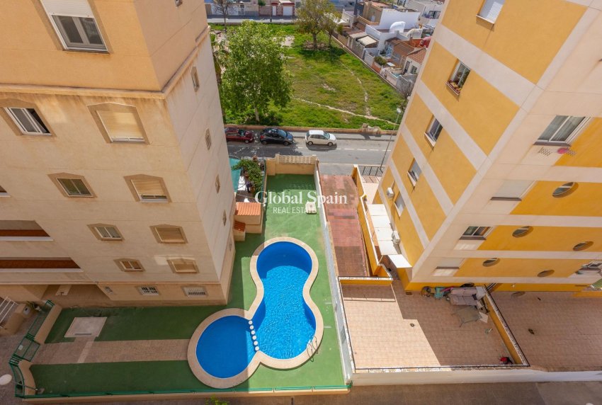 Wiederverkauf - WOHNUNG -
TORREVIEJA - Nueva Torrevieja
