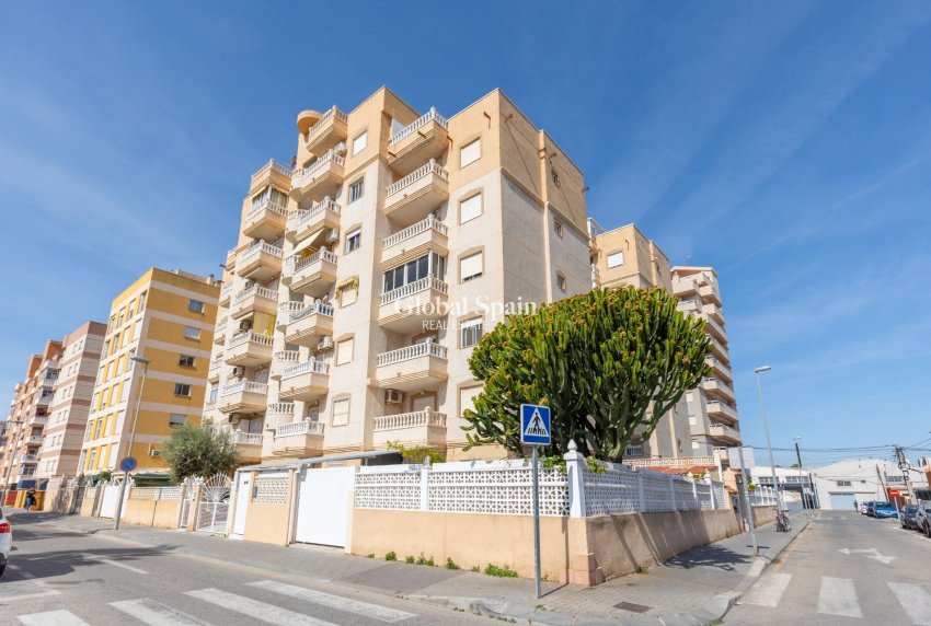 Wiederverkauf - WOHNUNG -
TORREVIEJA - Nueva Torrevieja