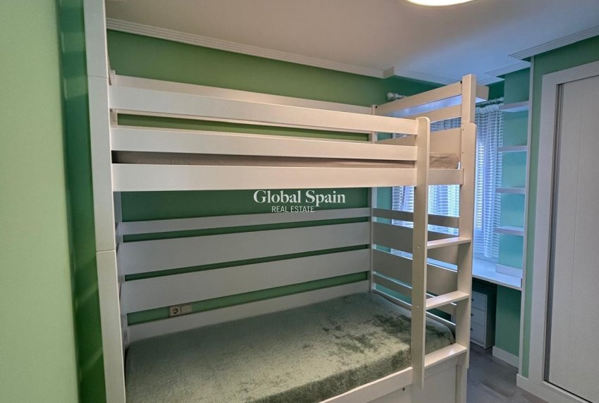 Wiederverkauf - WOHNUNG -
TORREVIEJA - Nueva Torrevieja