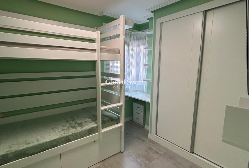 Wiederverkauf - WOHNUNG -
TORREVIEJA - Nueva Torrevieja