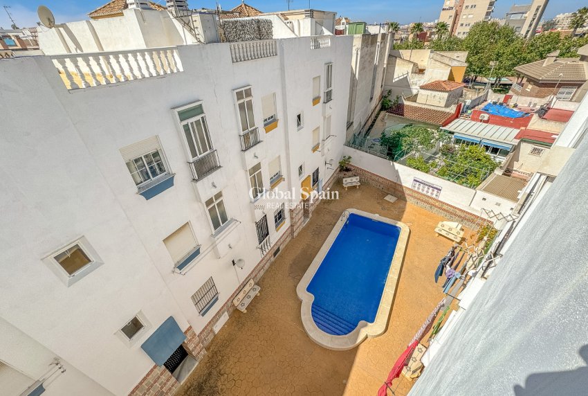 Wiederverkauf - WOHNUNG -
TORREVIEJA - Nueva Torrevieja