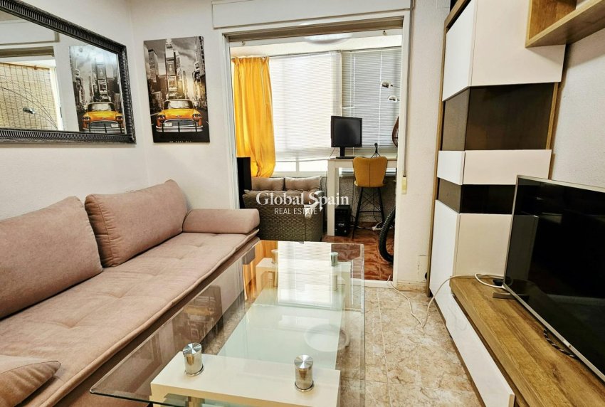 Wiederverkauf - WOHNUNG -
TORREVIEJA - Nueva Torrevieja