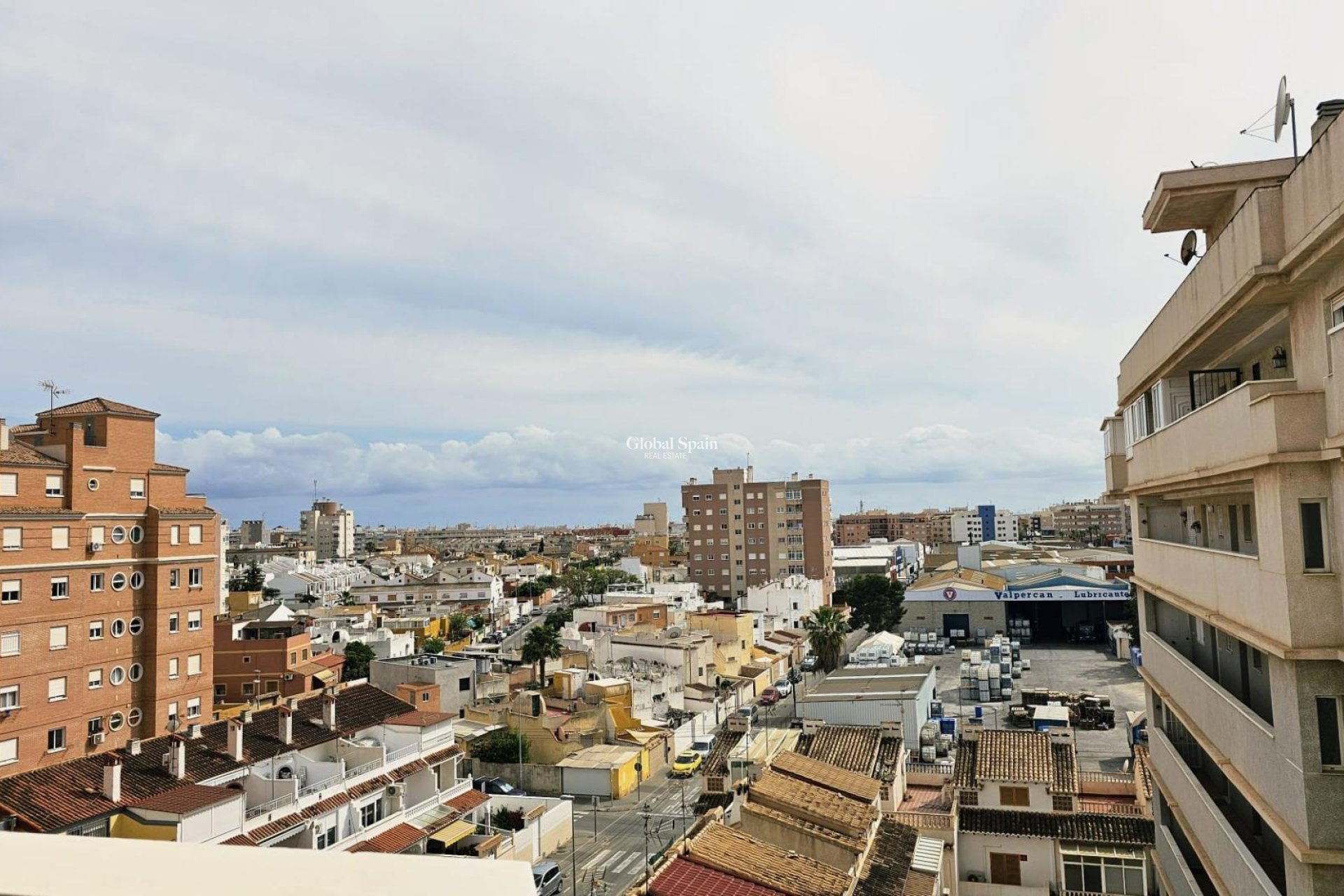 Wiederverkauf - WOHNUNG -
TORREVIEJA - Nueva Torrevieja