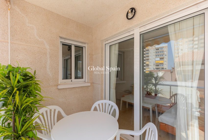 Wiederverkauf - WOHNUNG -
TORREVIEJA - Nueva Torrevieja