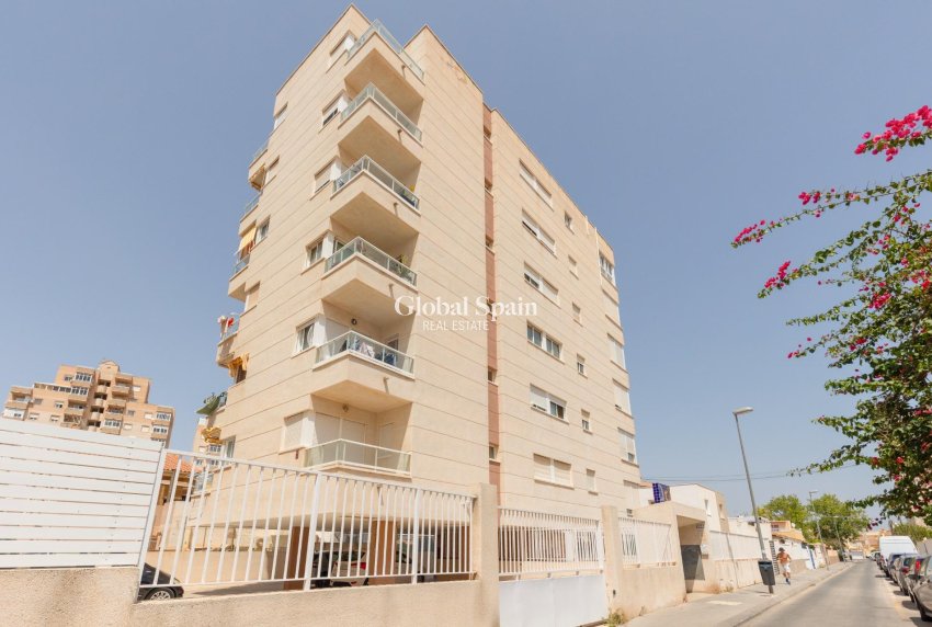 Wiederverkauf - WOHNUNG -
TORREVIEJA - Nueva Torrevieja