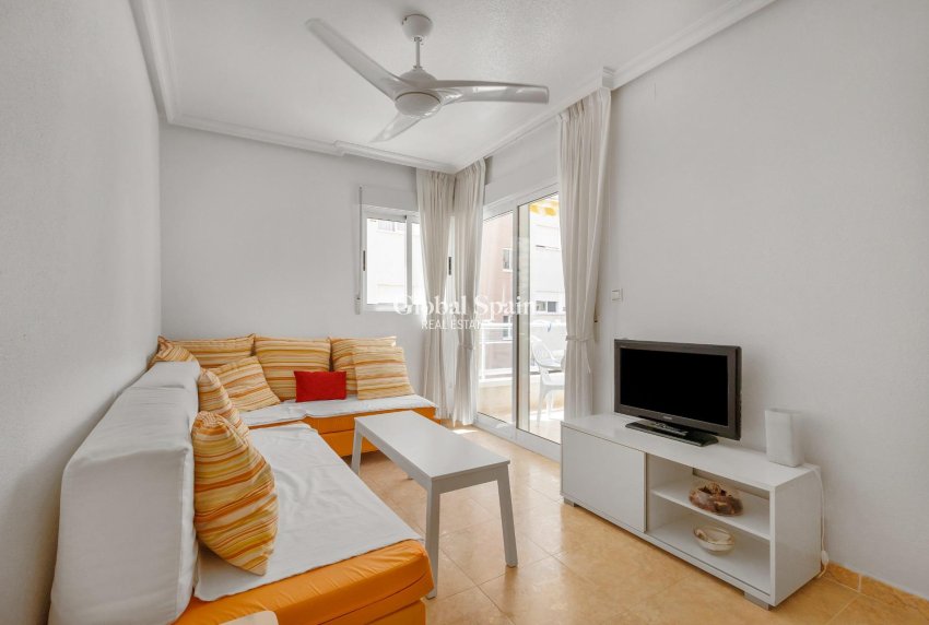 Wiederverkauf - WOHNUNG -
TORREVIEJA - Nueva Torrevieja