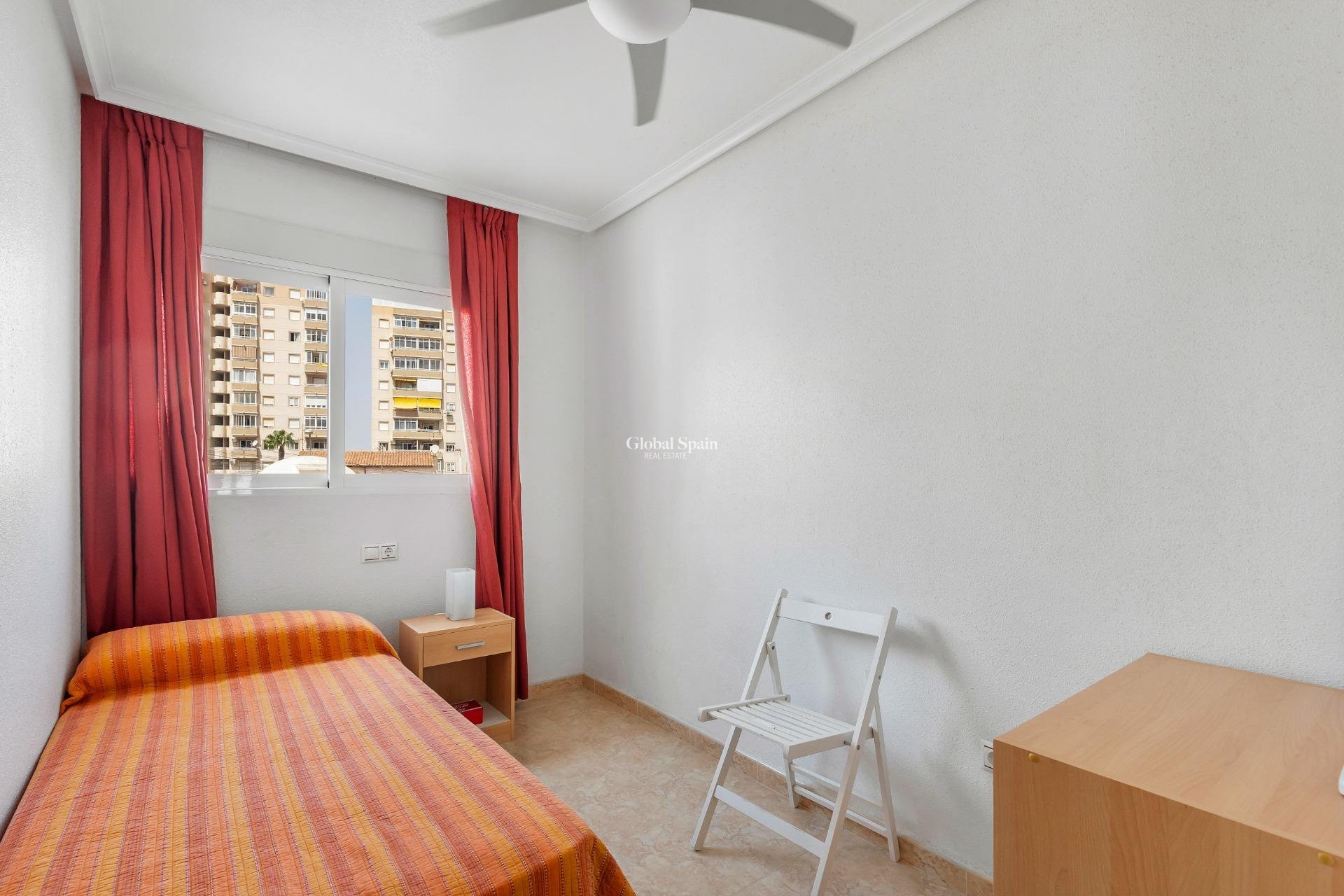 Wiederverkauf - WOHNUNG -
TORREVIEJA - Nueva Torrevieja