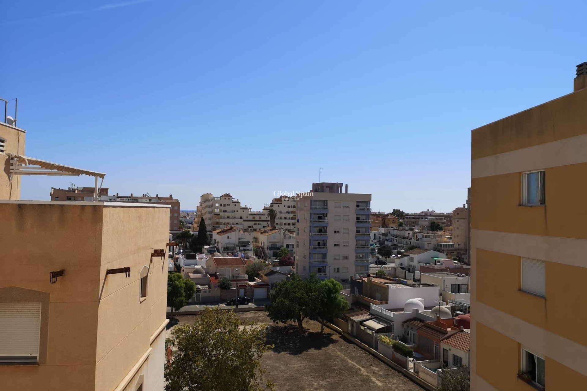 Wiederverkauf - WOHNUNG -
TORREVIEJA - Nueva Torrevieja