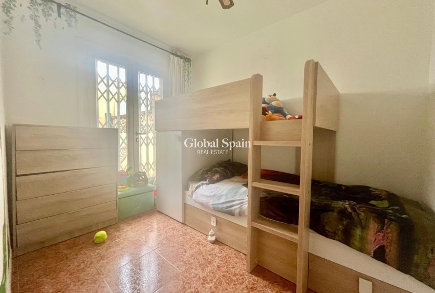 Wiederverkauf - WOHNUNG -
TORREVIEJA - Paraje Natural