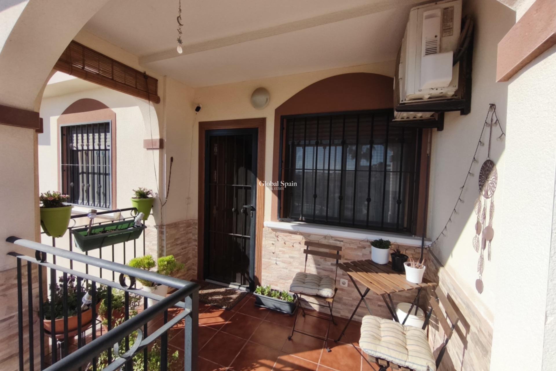 Wiederverkauf - WOHNUNG -
TORREVIEJA - Parque Acuático - Sector 25