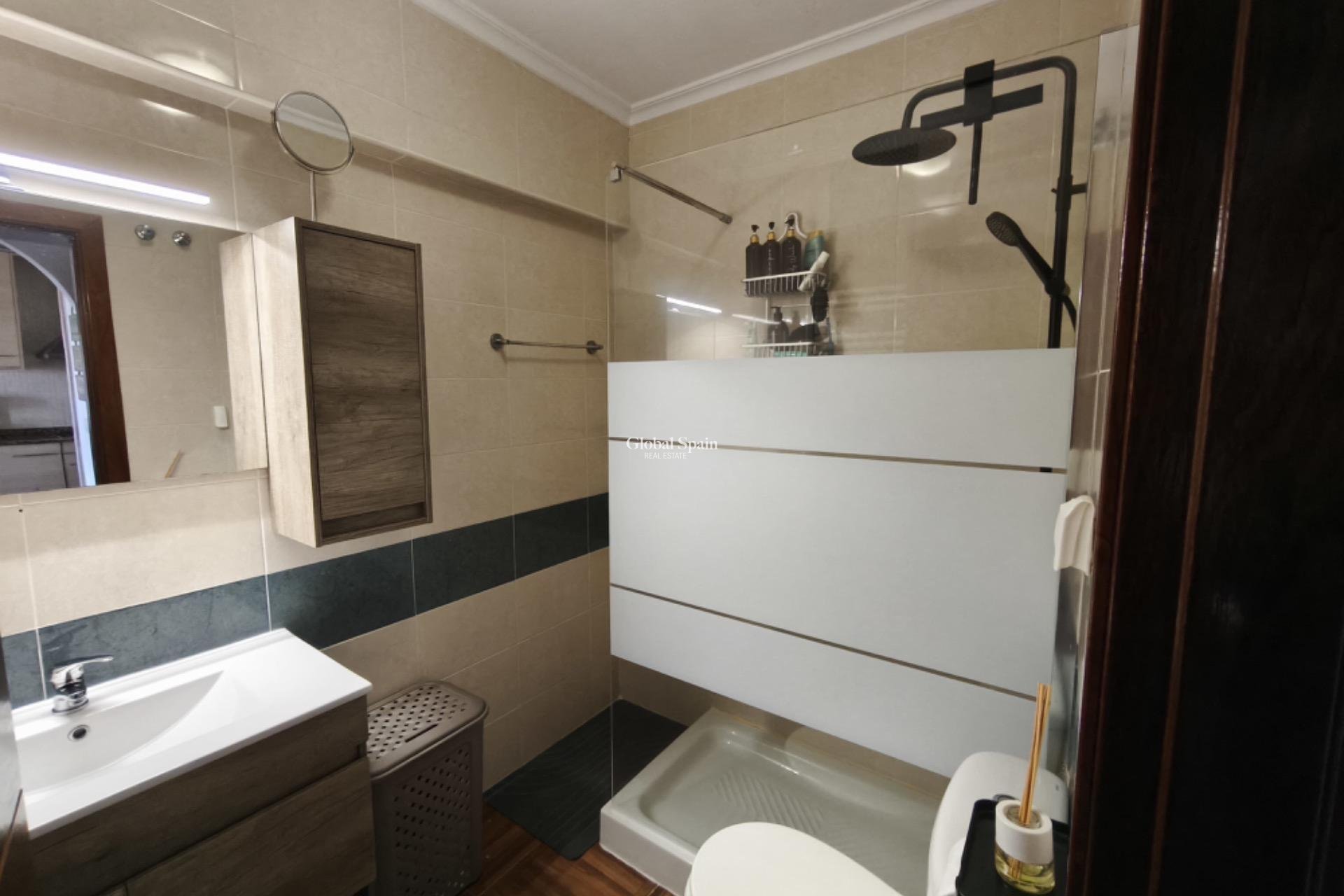 Wiederverkauf - WOHNUNG -
TORREVIEJA - Parque Acuático - Sector 25