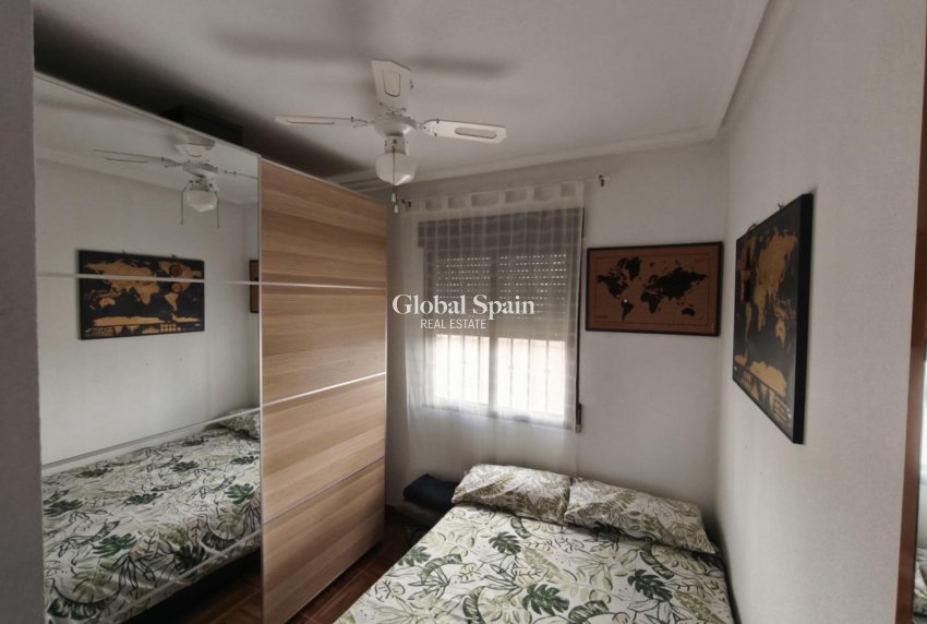 Wiederverkauf - WOHNUNG -
TORREVIEJA - Parque Acuático - Sector 25