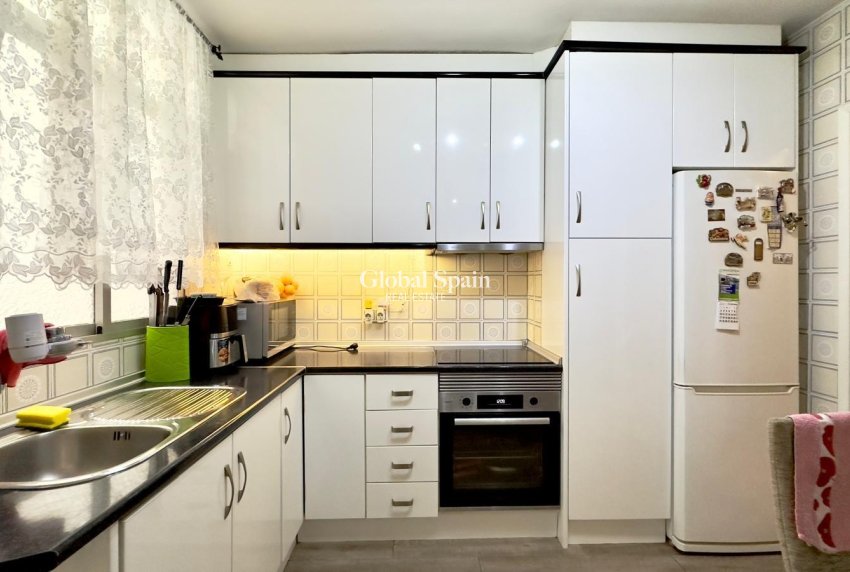 Wiederverkauf - WOHNUNG -
TORREVIEJA - Parque de las Naciones