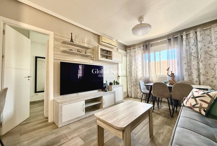 Wiederverkauf - WOHNUNG -
TORREVIEJA - Parque de las Naciones