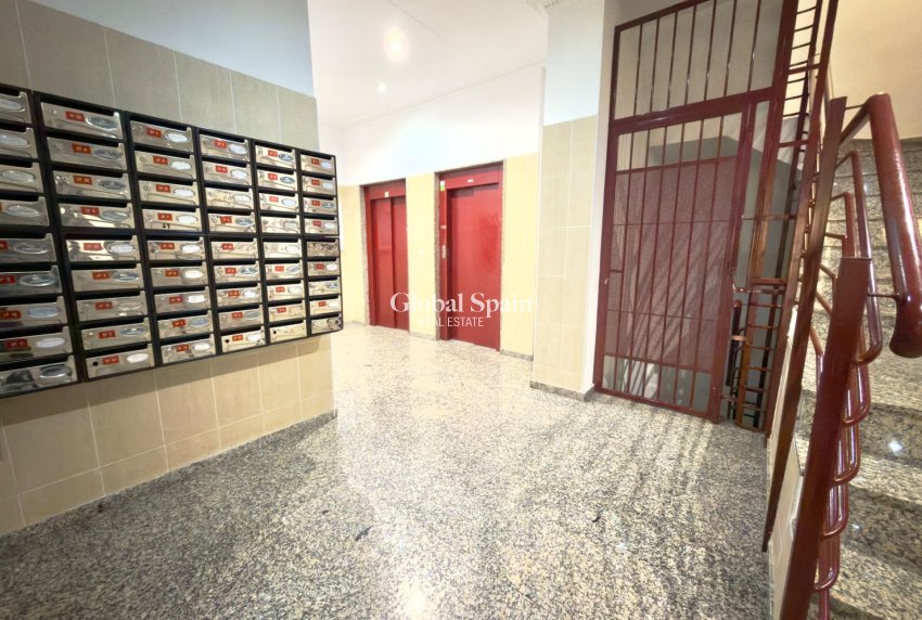 Wiederverkauf - WOHNUNG -
TORREVIEJA - Parque de las Naciones