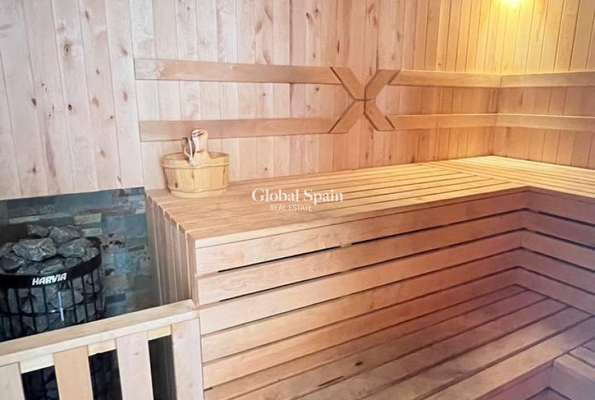 Wiederverkauf - WOHNUNG -
TORREVIEJA - Parque de las Naciones