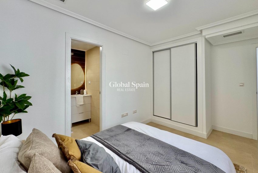 Wiederverkauf - WOHNUNG -
TORREVIEJA - Parque de las Naciones