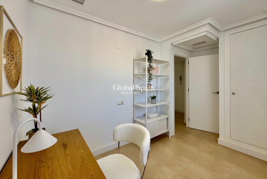 Wiederverkauf - WOHNUNG -
TORREVIEJA - Parque de las Naciones